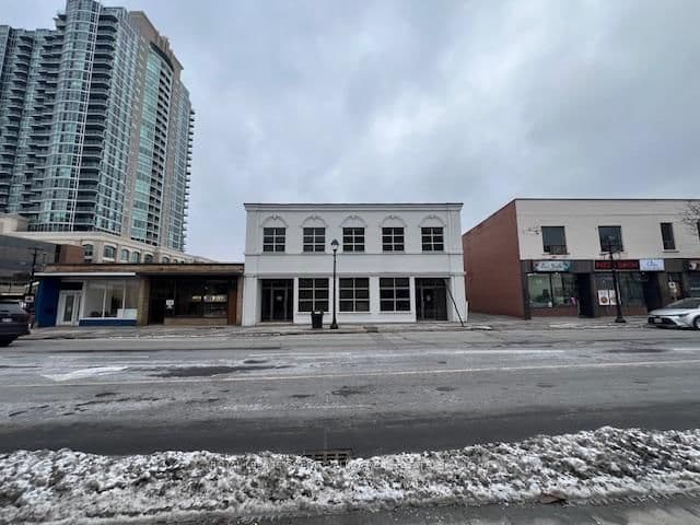32 Queen Street W, Unit 202 - Image 4