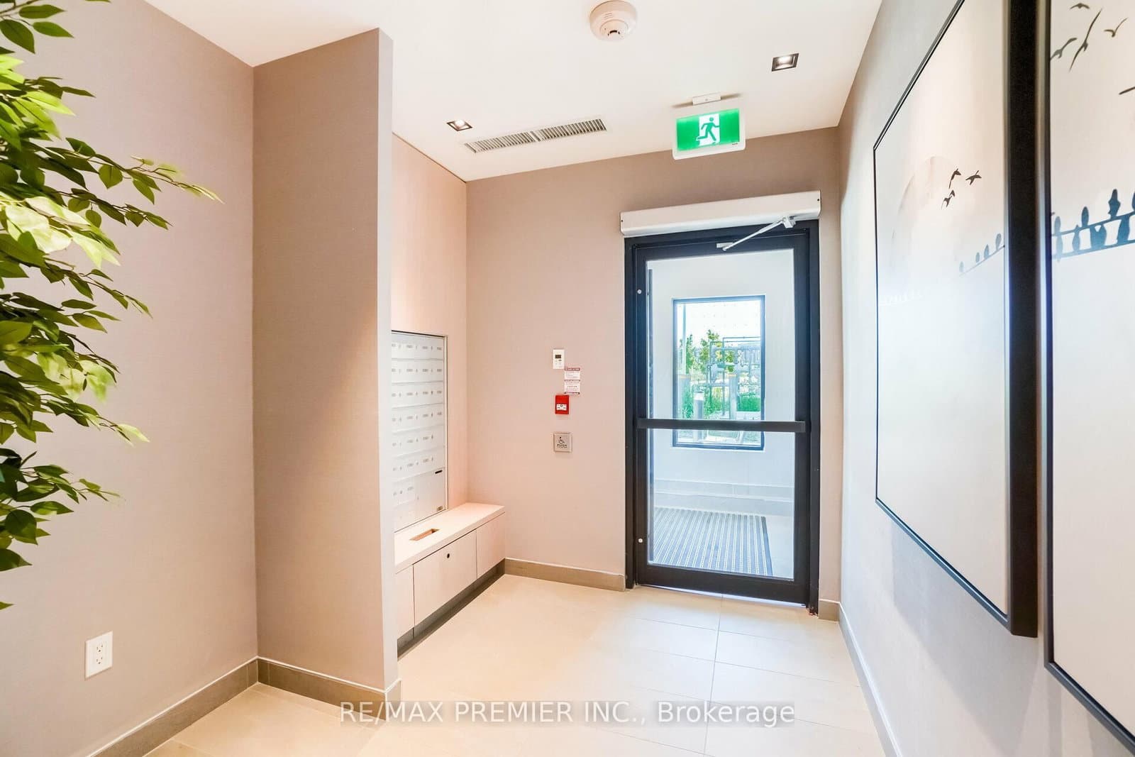 155 Downsview Park Boulevard, Unit 116 - Image 4