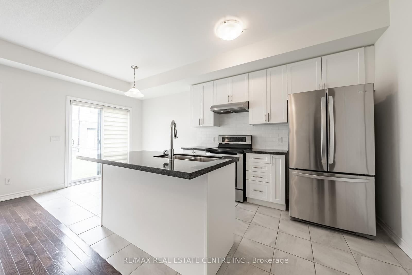 391 Athabasca Common - Image 6
