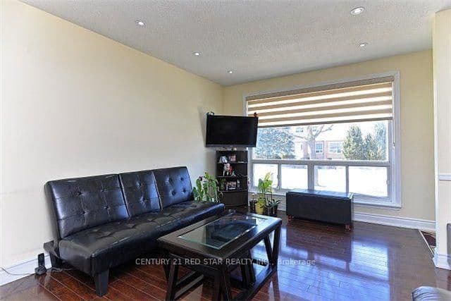65 Newstead Crescent - Image 2
