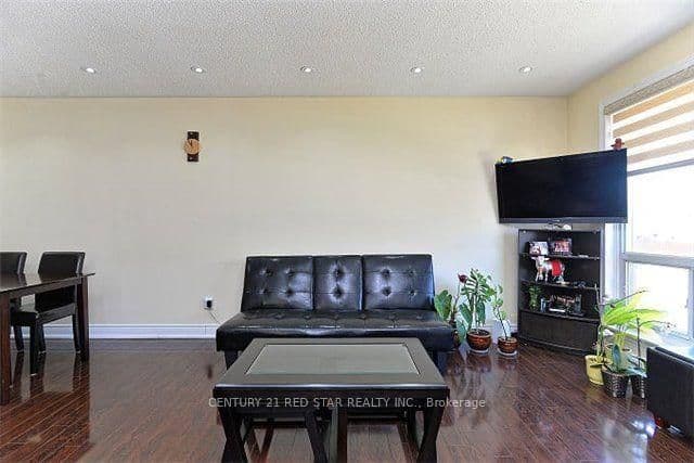 65 Newstead Crescent - Image 3