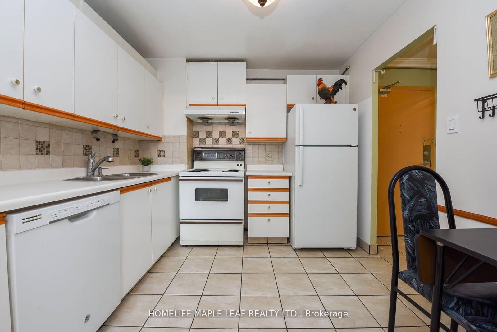 3559 Eglinton Avenue W, Unit 402 - Image 5