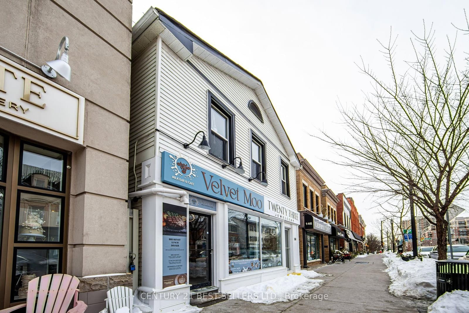 150 Lakeshore Road E - Image 4