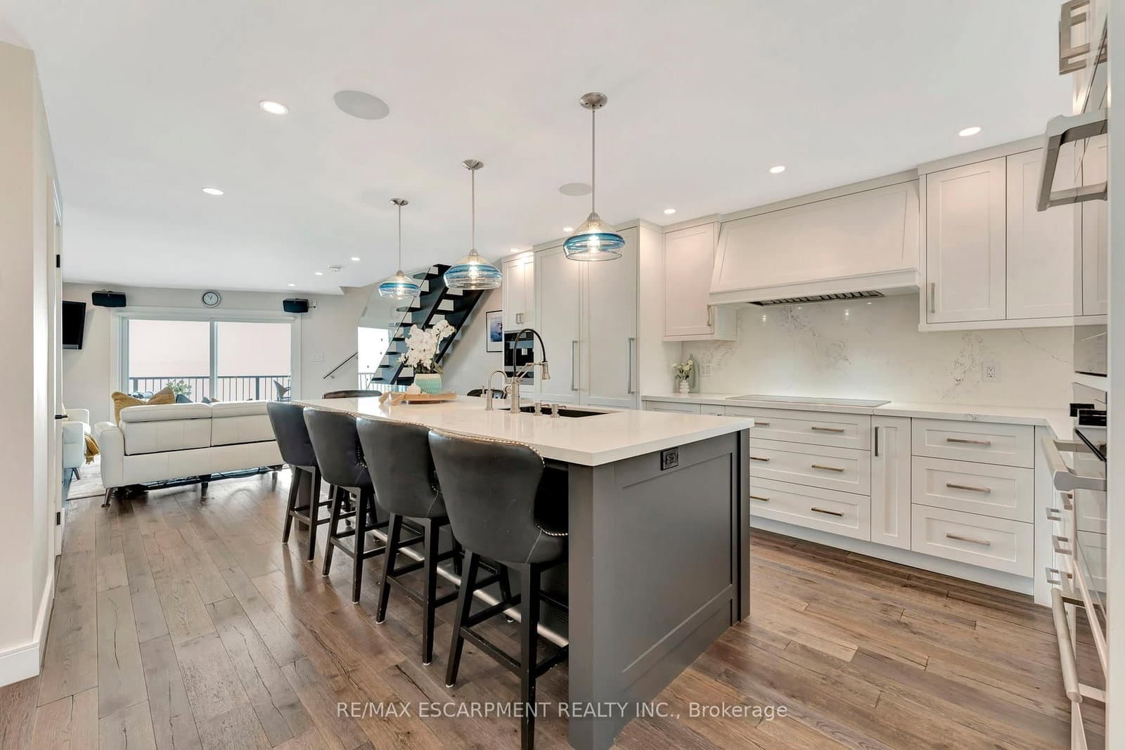 2136 Old Lakeshore Road, Unit 3 - Image 5