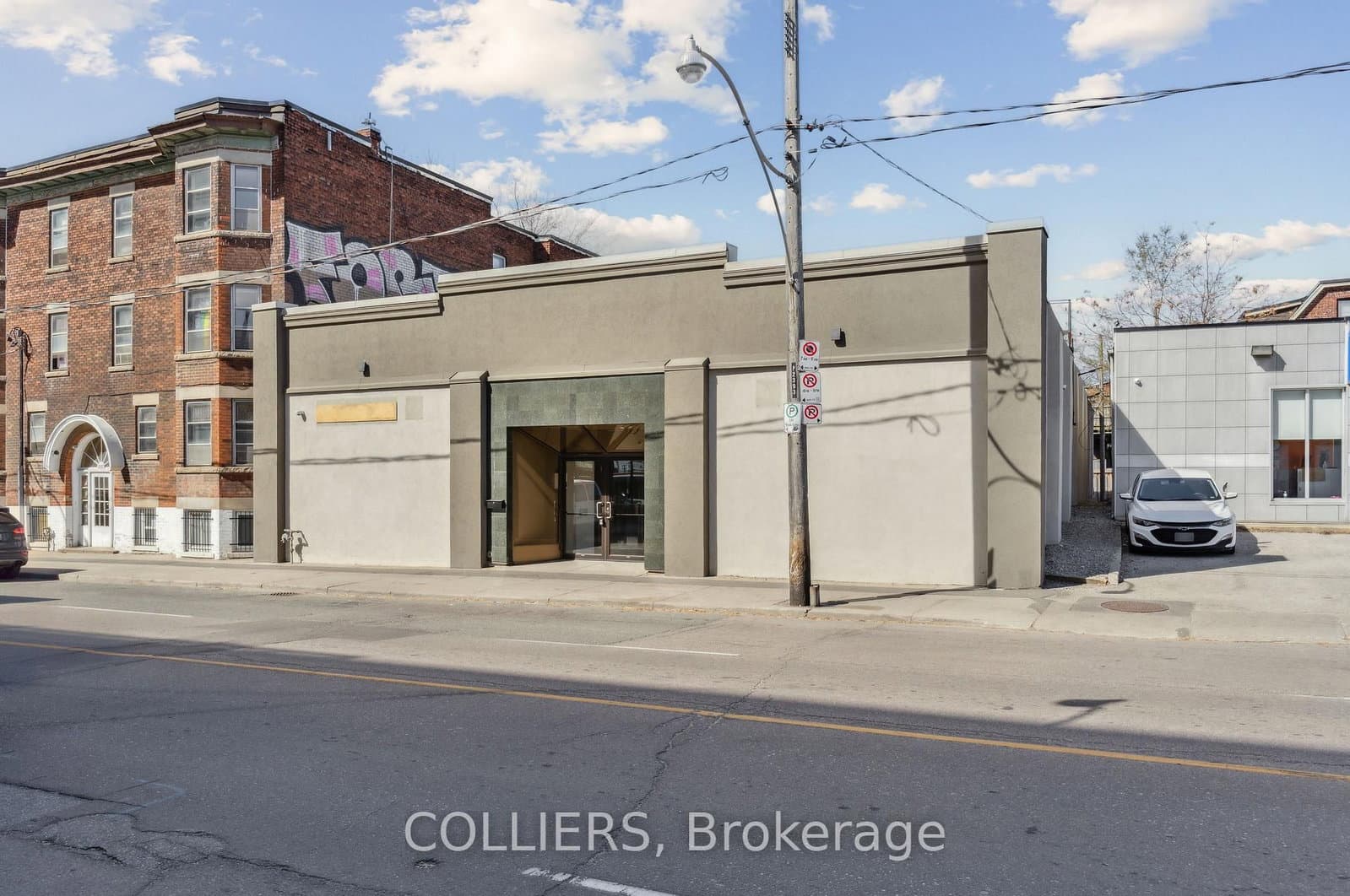 2393 Dundas Street W - Image 4