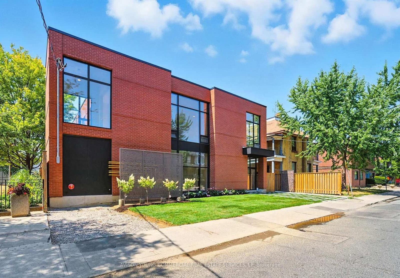 170 Perth Avenue W, Unit 5 - Image 1