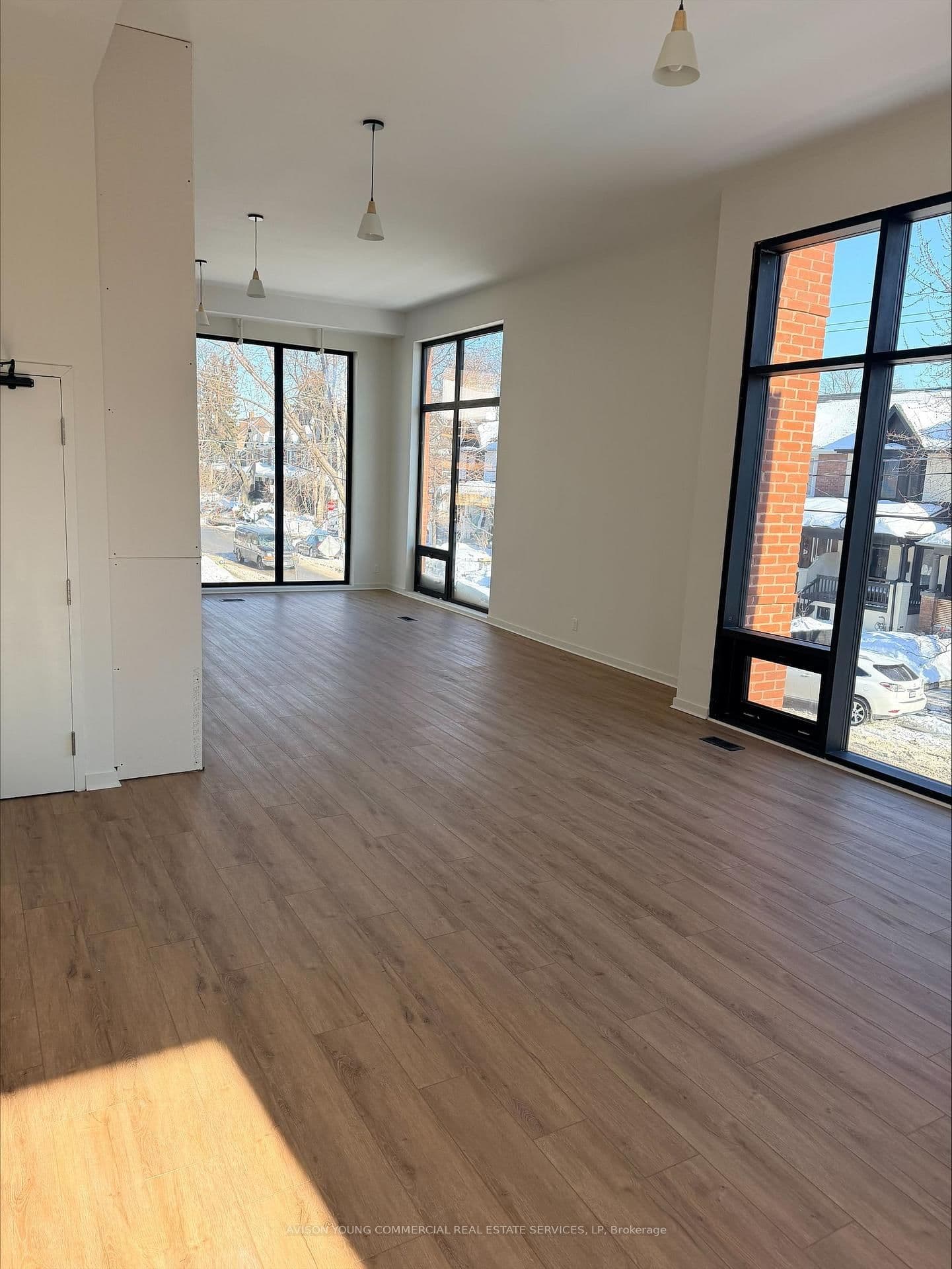 170 Perth Avenue W, Unit 2 - Image 4