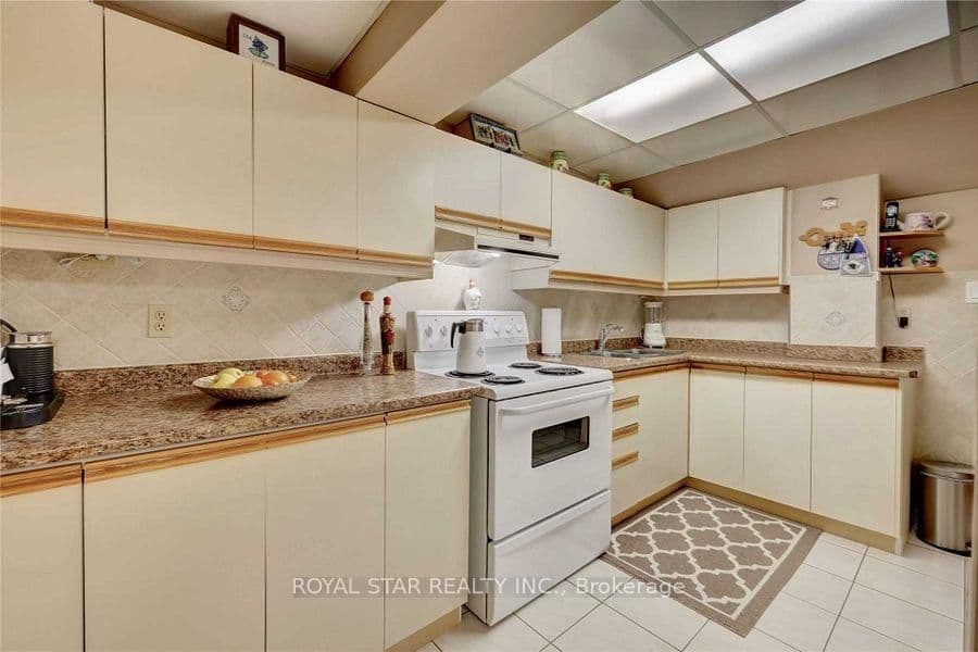 5223 Tagish Court, Unit Basement - Image 4