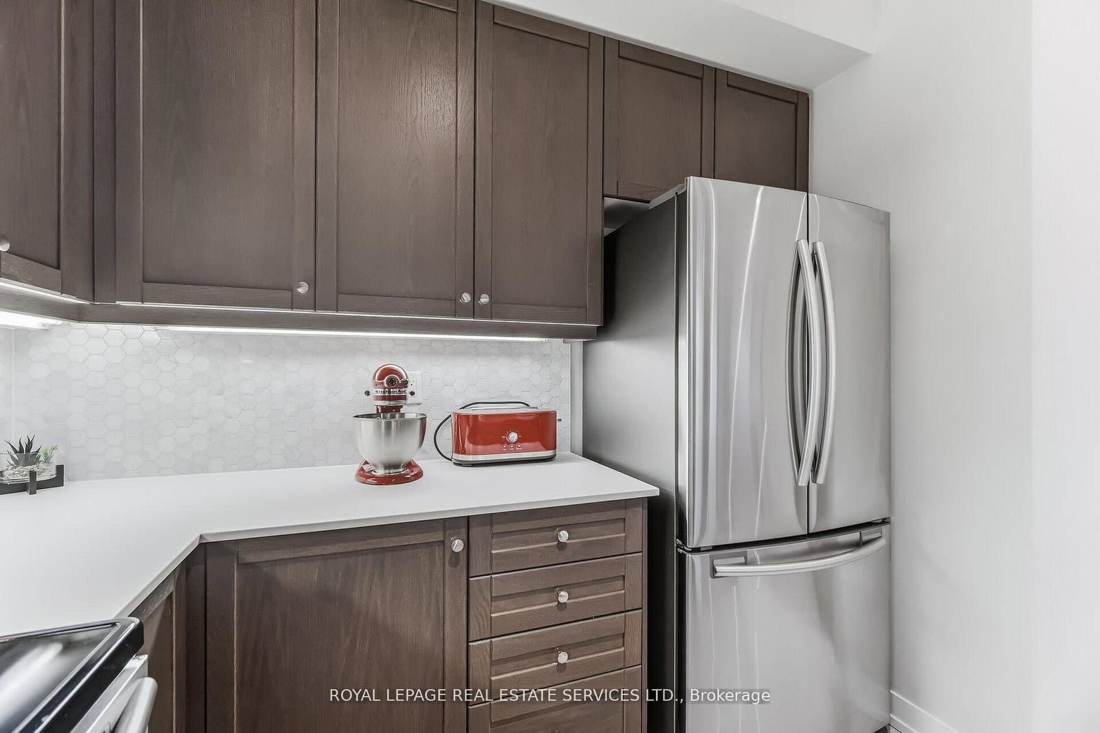 8 Drummond Street, Unit 402 - Image 6