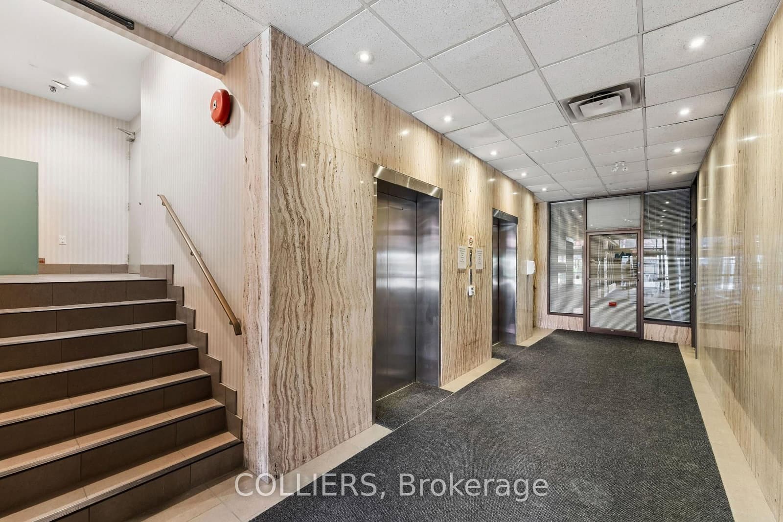21 Queen Street E - Image 3