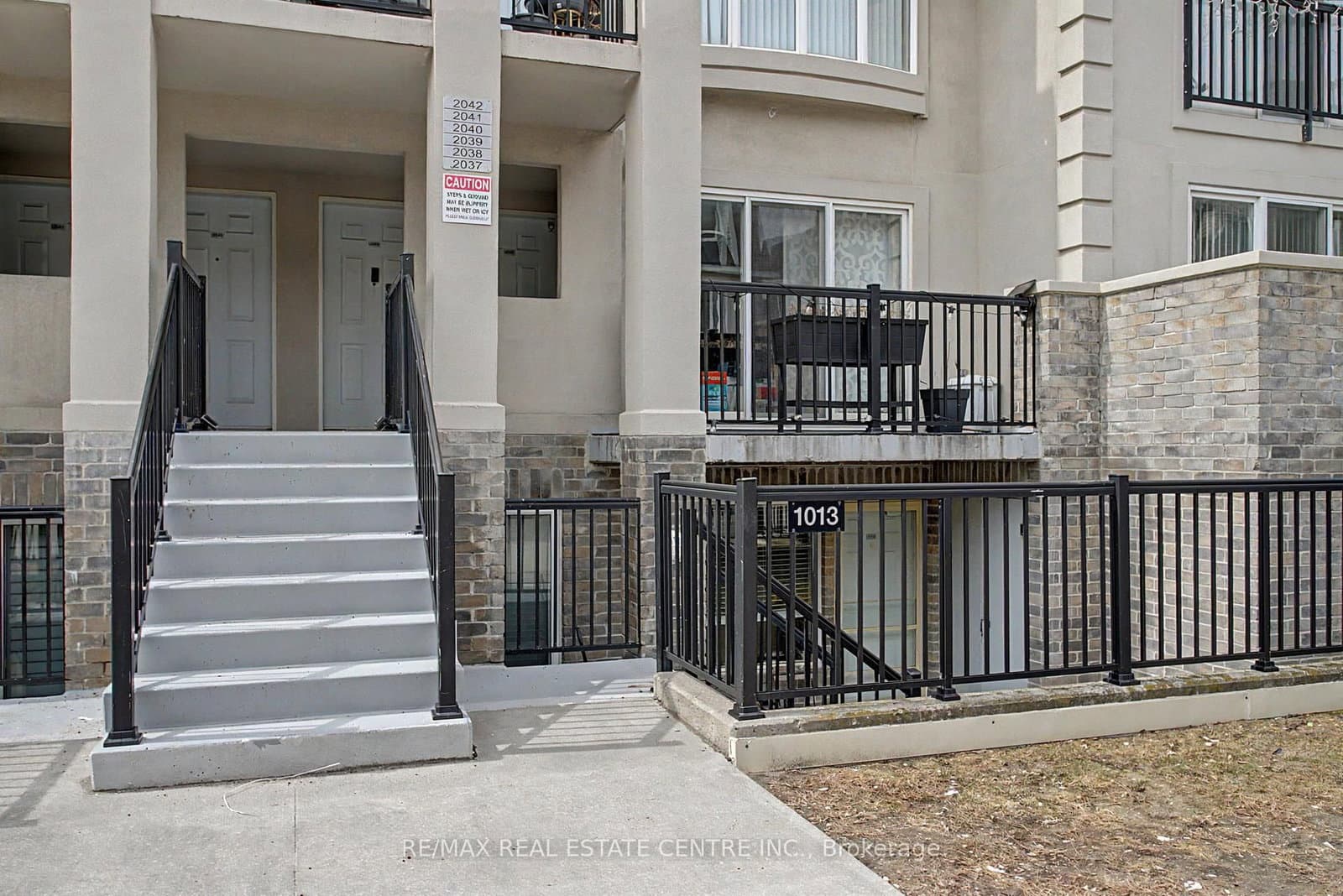 85 George Appleton Way, Unit 1013 - Image 2