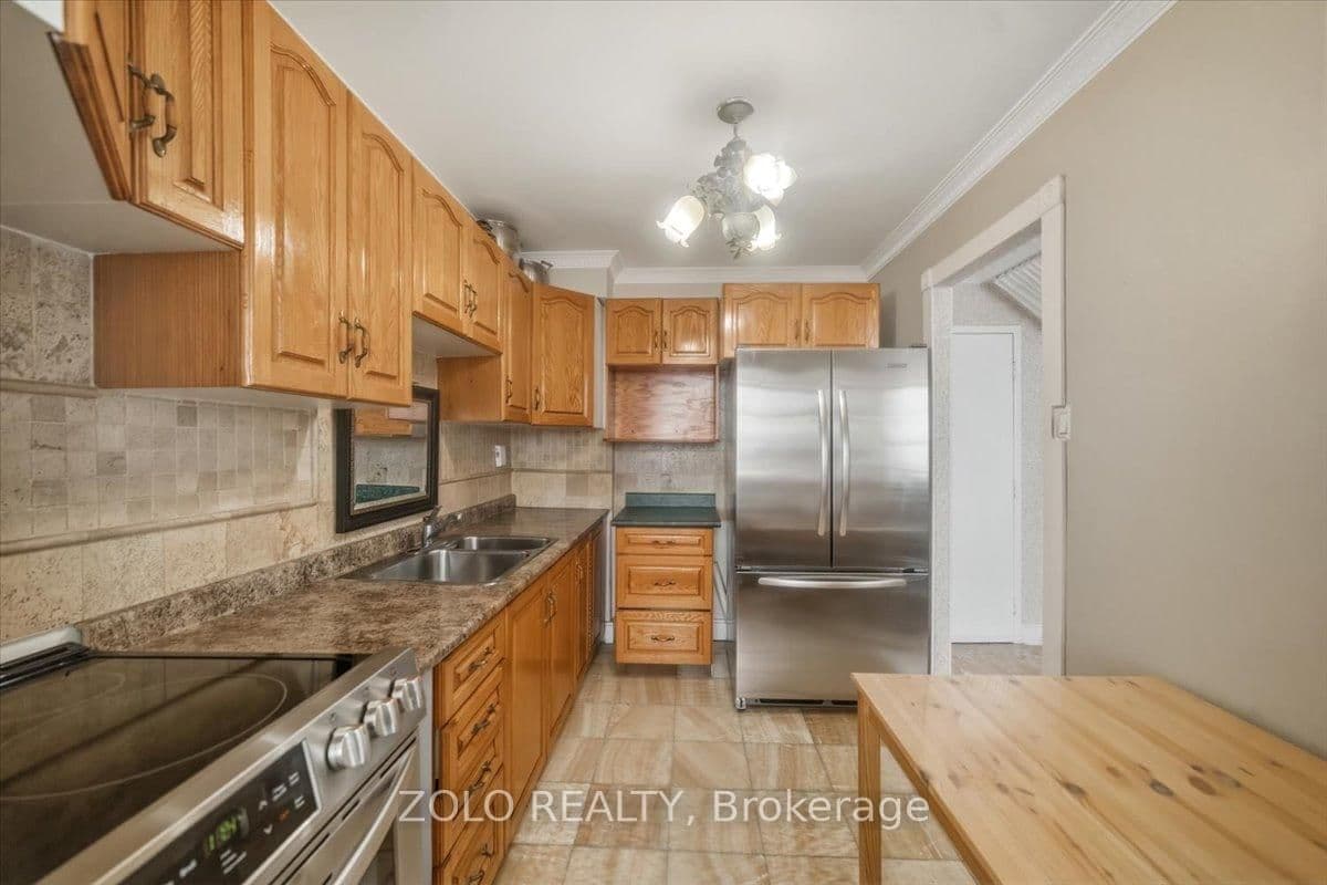 2121 Roche Court, Unit 707 - Image 5