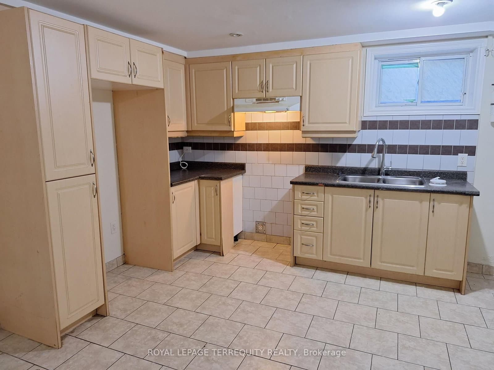 706 Wilson Avenue, Unit LOWER LEVEL - Image 4