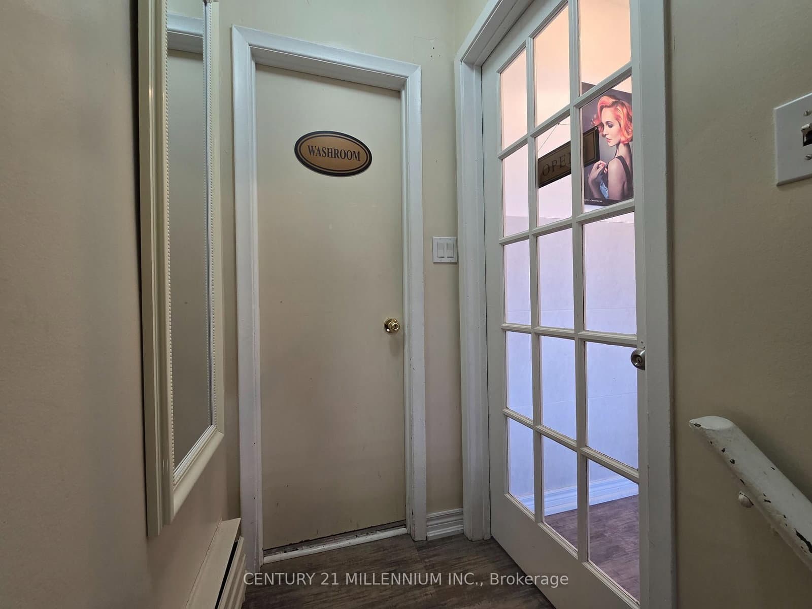 2479 Lake Shore Boulevard W, Unit A - Image 3
