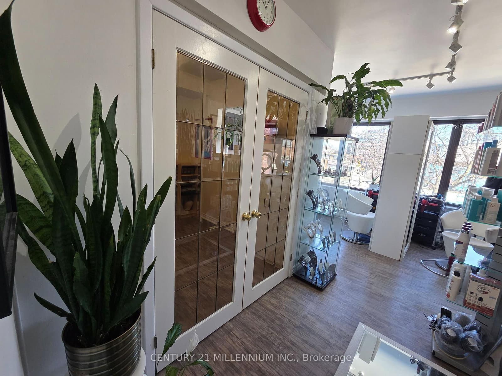 2479 LAKE SHORE Boulevard W, Unit B - Image 3