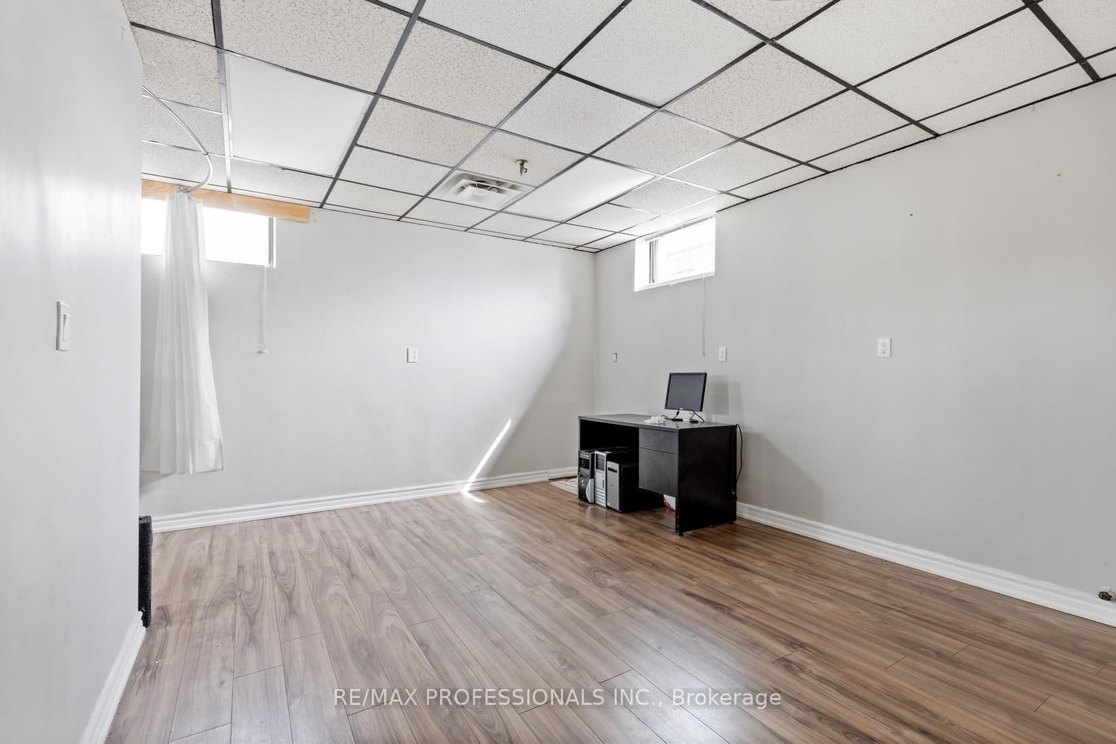 4640 Jane Street, Unit B1 - Image 4
