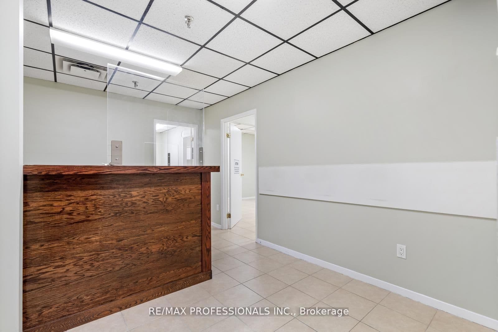 4640 Jane Street, Unit B3 - Image 5
