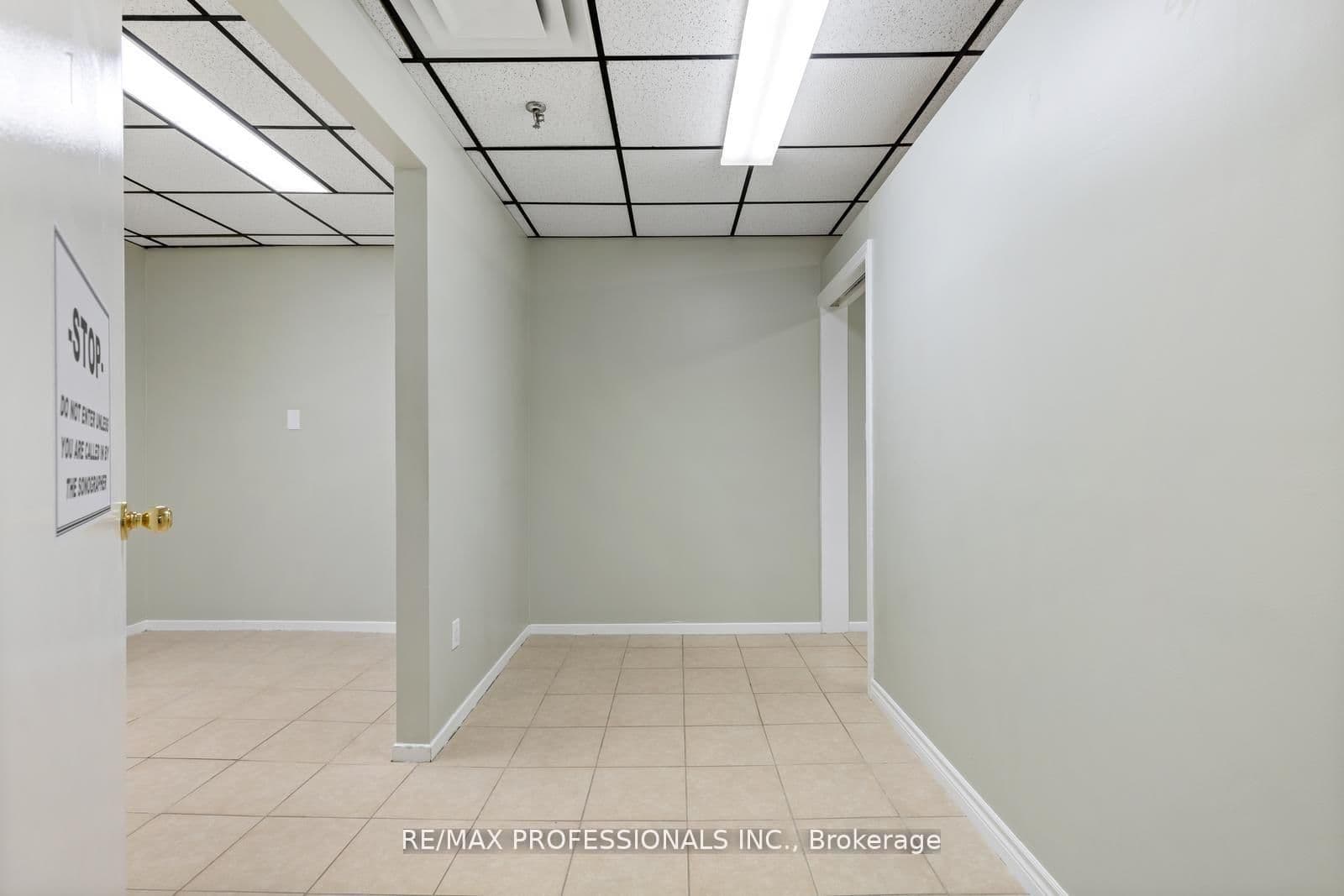 4640 Jane Street, Unit B3 - Image 6