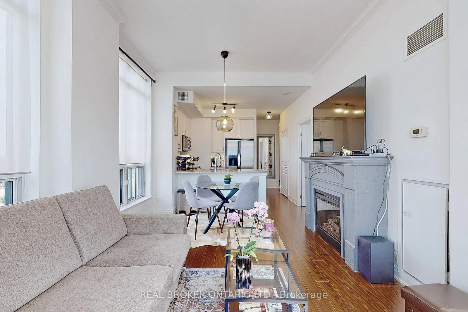 2087 Lake Shore Boulevard W, Unit PH7 - Image 5
