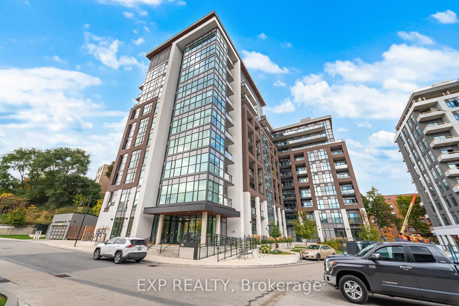 25 Neighbourhood Lane, Unit 812 - Image 2