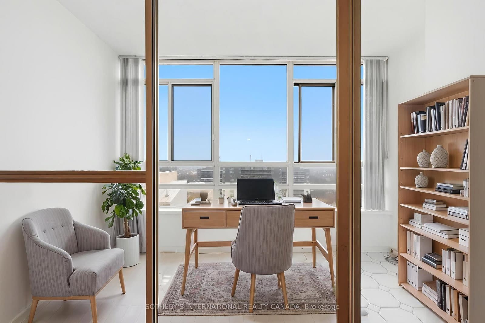 75 King Street E, Unit 1609 - Image 4