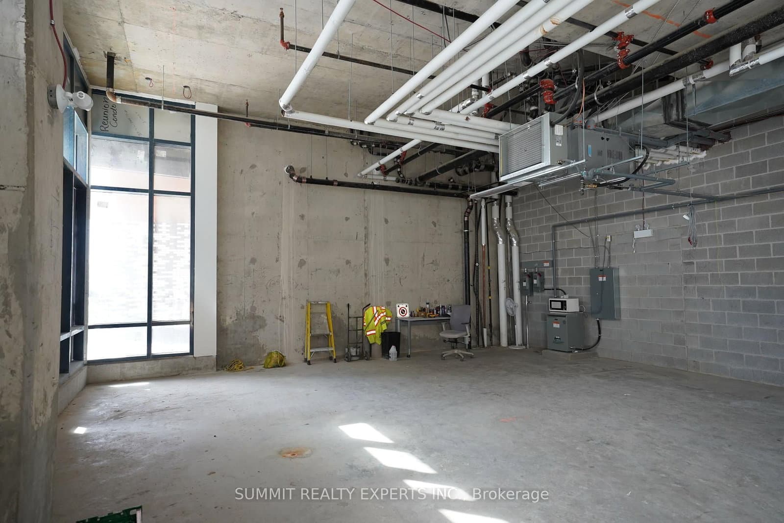1806 St. Clair Avenue W - Image 5
