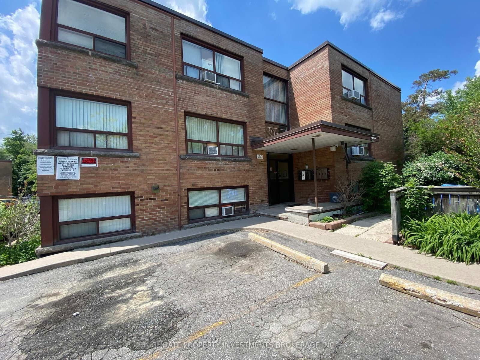 34 Erlesmere Avenue, Unit 3 - Image 1