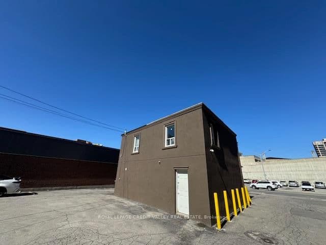 23 George Street N - Image 3