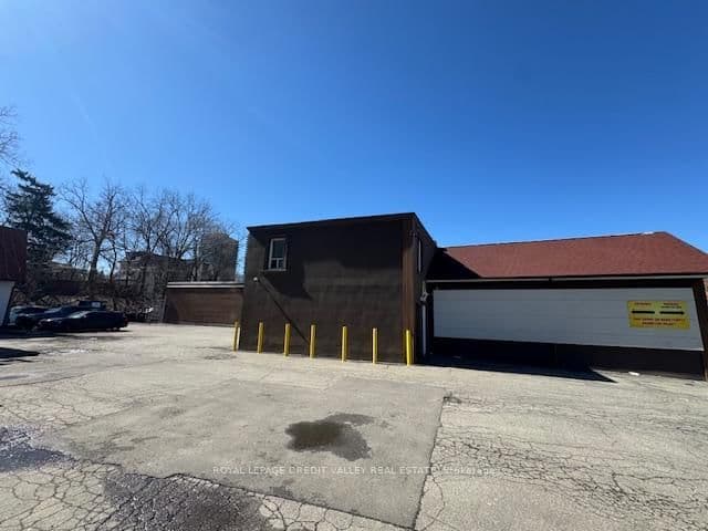 23 George Street N - Image 4