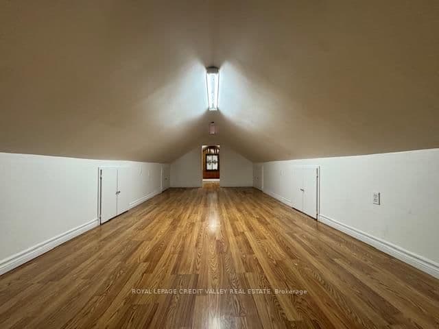 23 George Street N - Image 6
