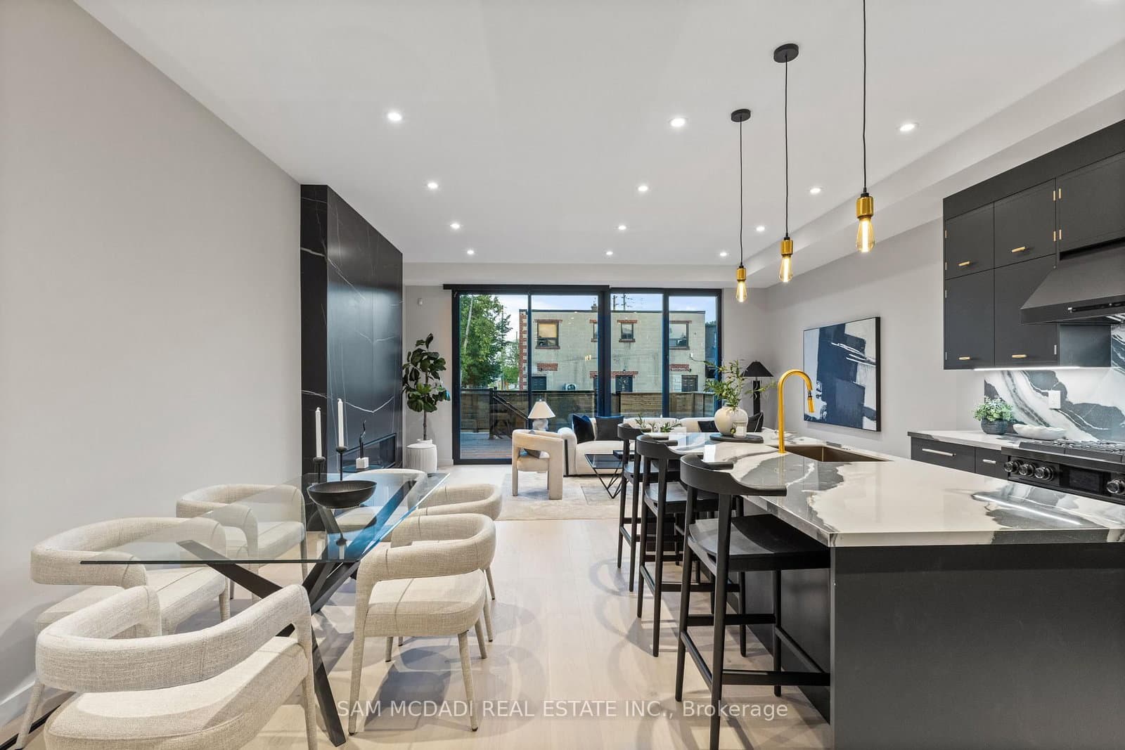 1090 Ella Avenue - Image 3