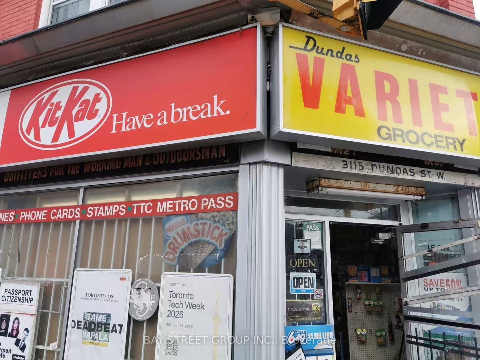 3115 Dundas Street W - Image 1
