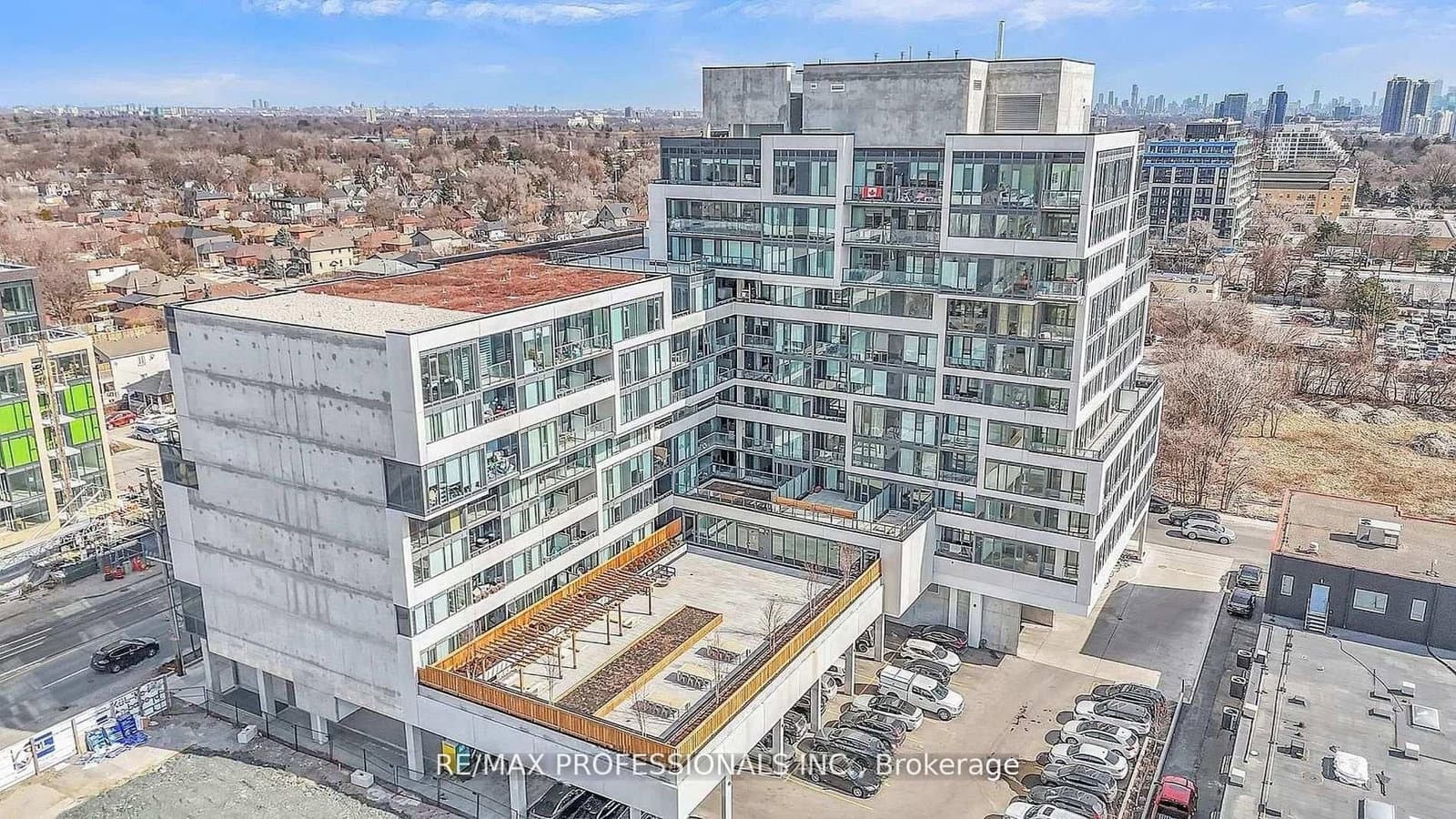 #313 - 859 The Queensway