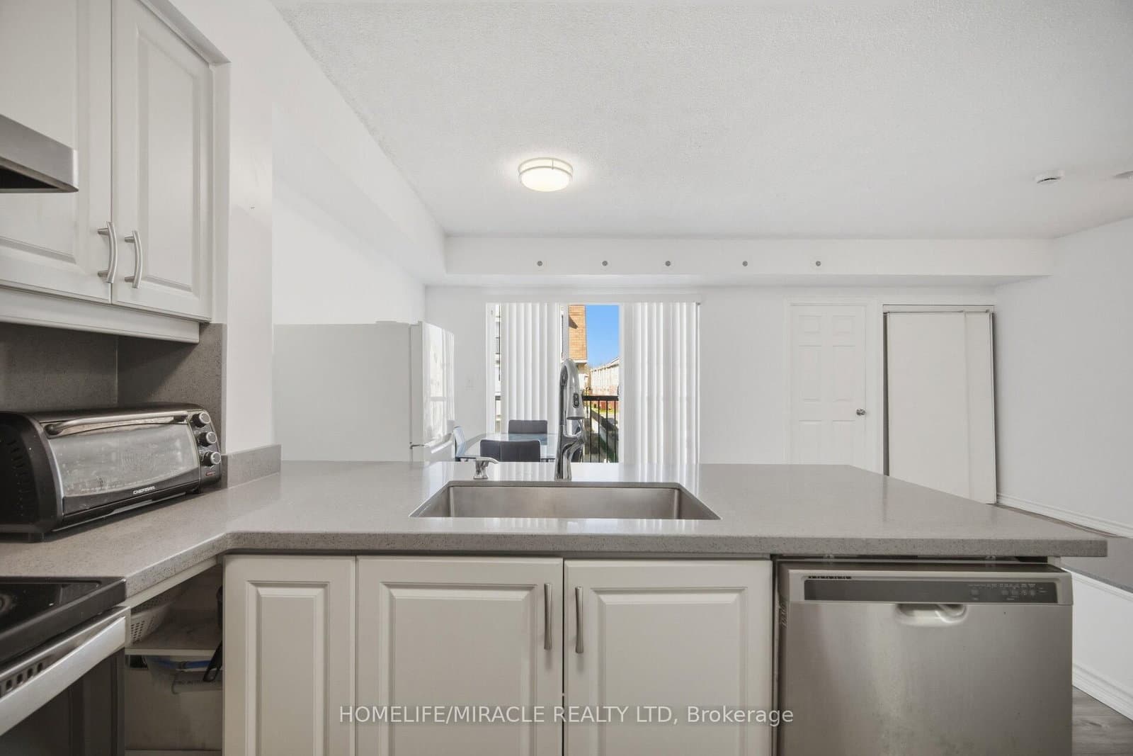 3049 Finch Avenue W, Unit 2002 - Image 3