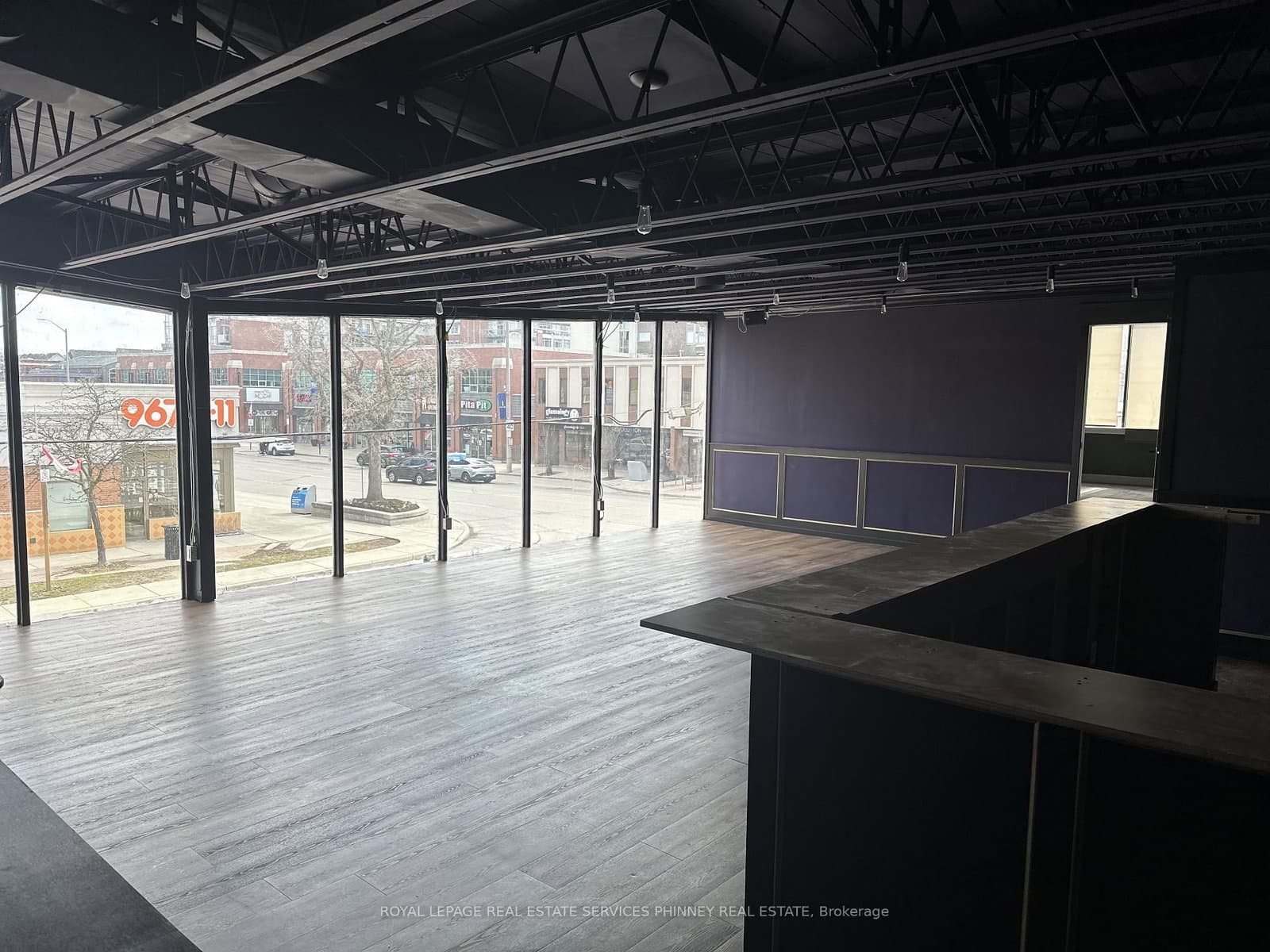 112 Lakeshore Road E, Unit 2 - Image 5