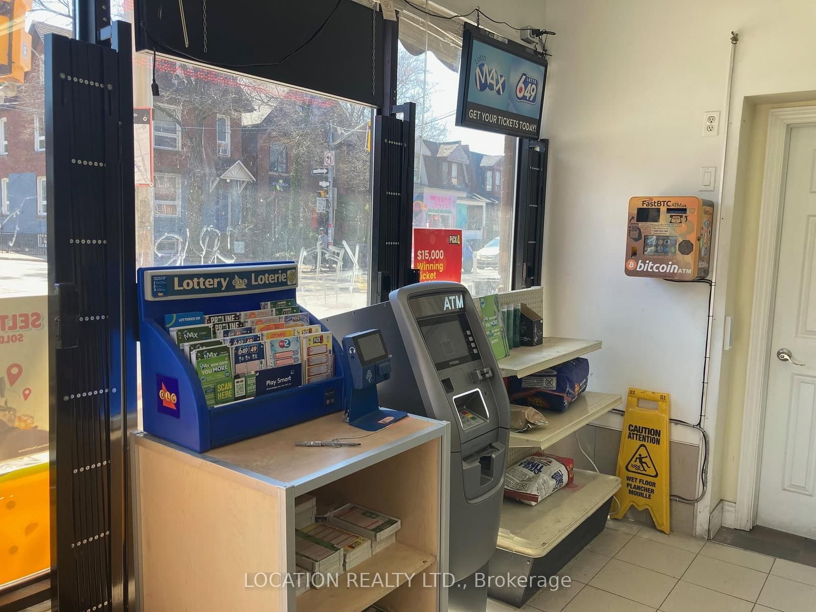 1422 Bloor Street W - Image 4