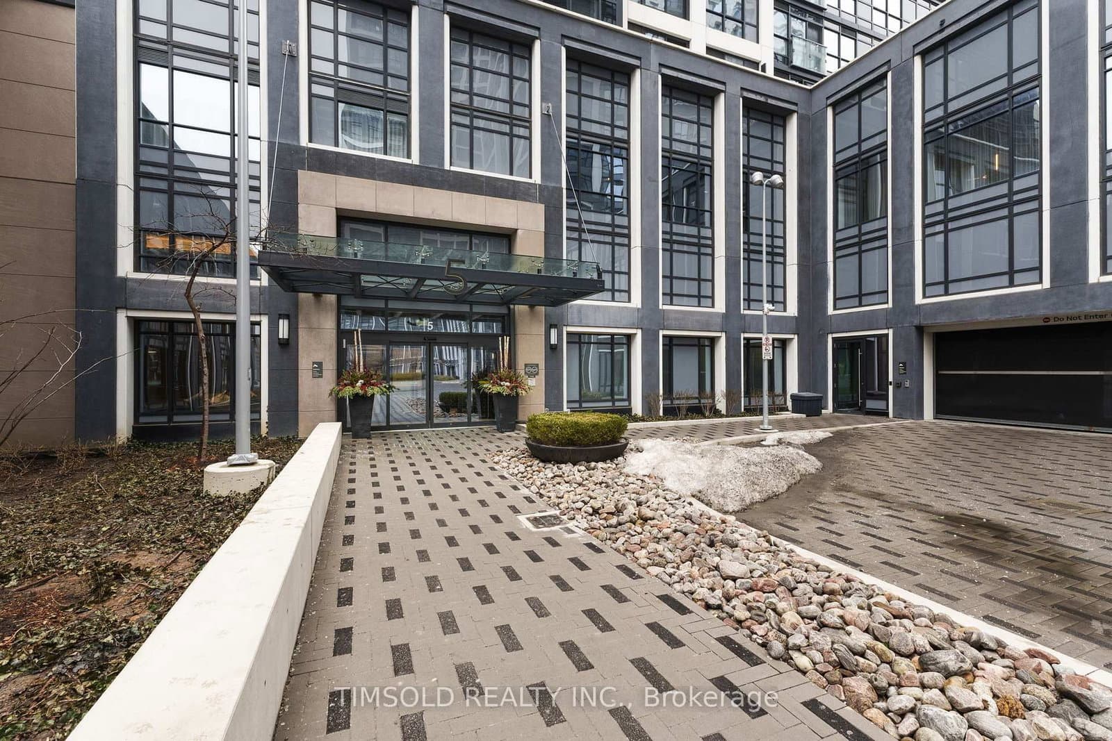 5 Mabelle Avenue, Unit 4136 - Image 3