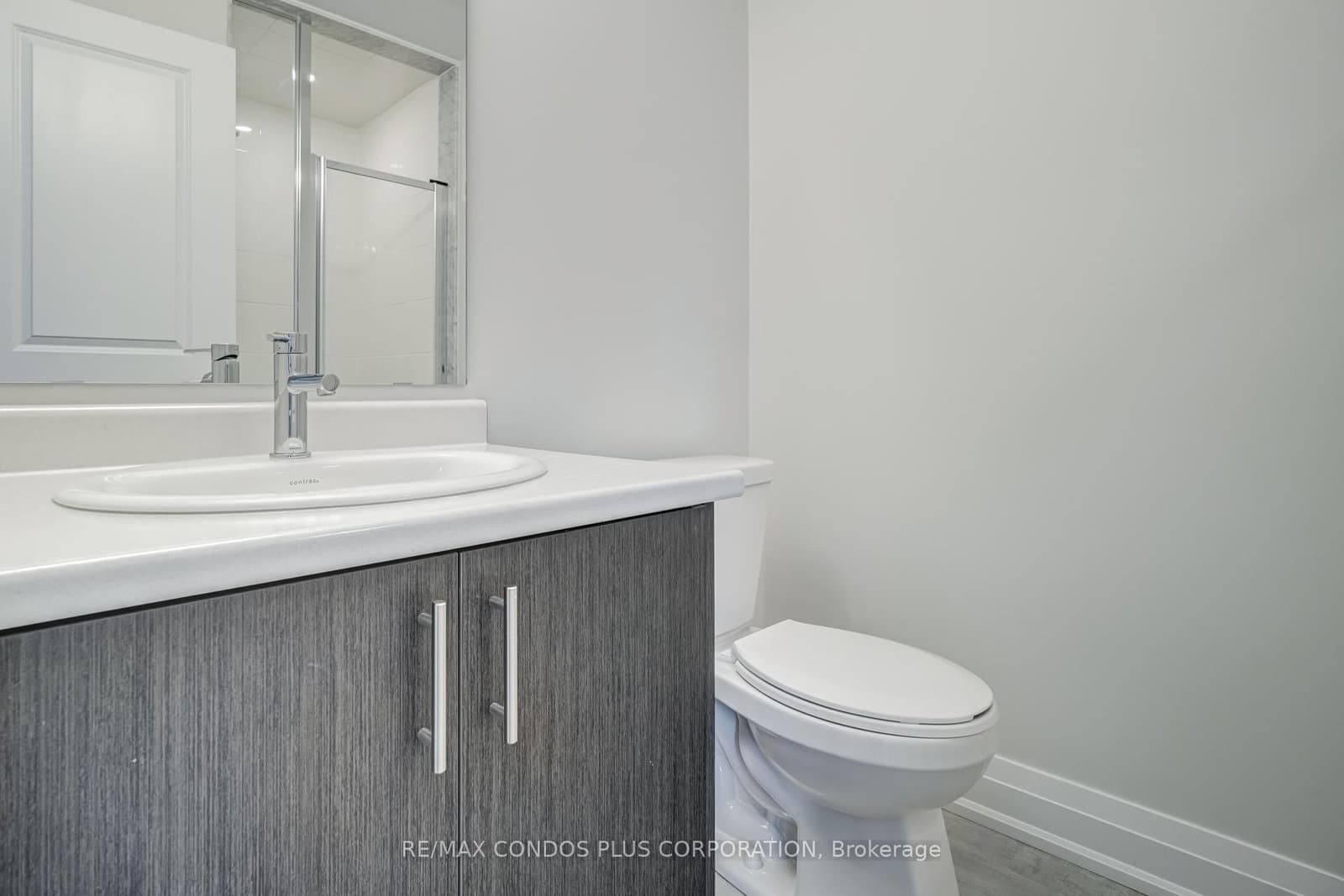 4 Wild Rose Gardens, Unit upper - Image 6