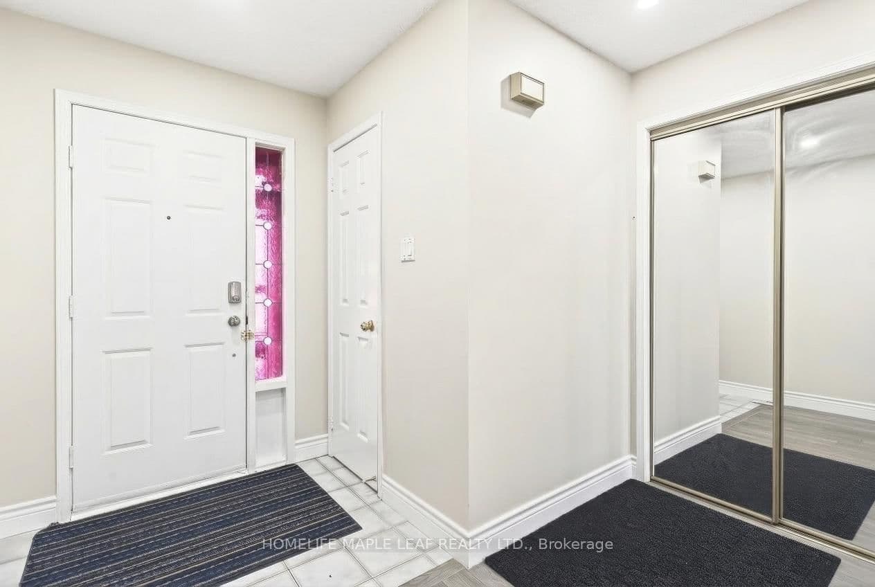 735 Constellation Drive - Image 2