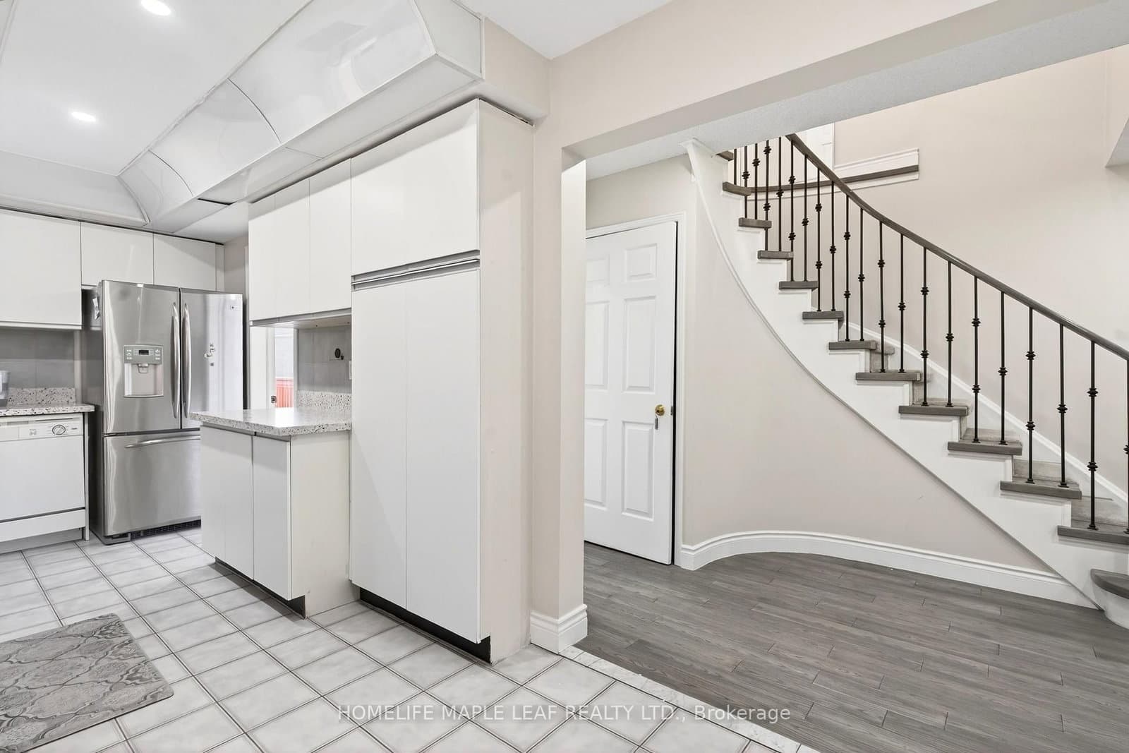 735 Constellation Drive - Image 5