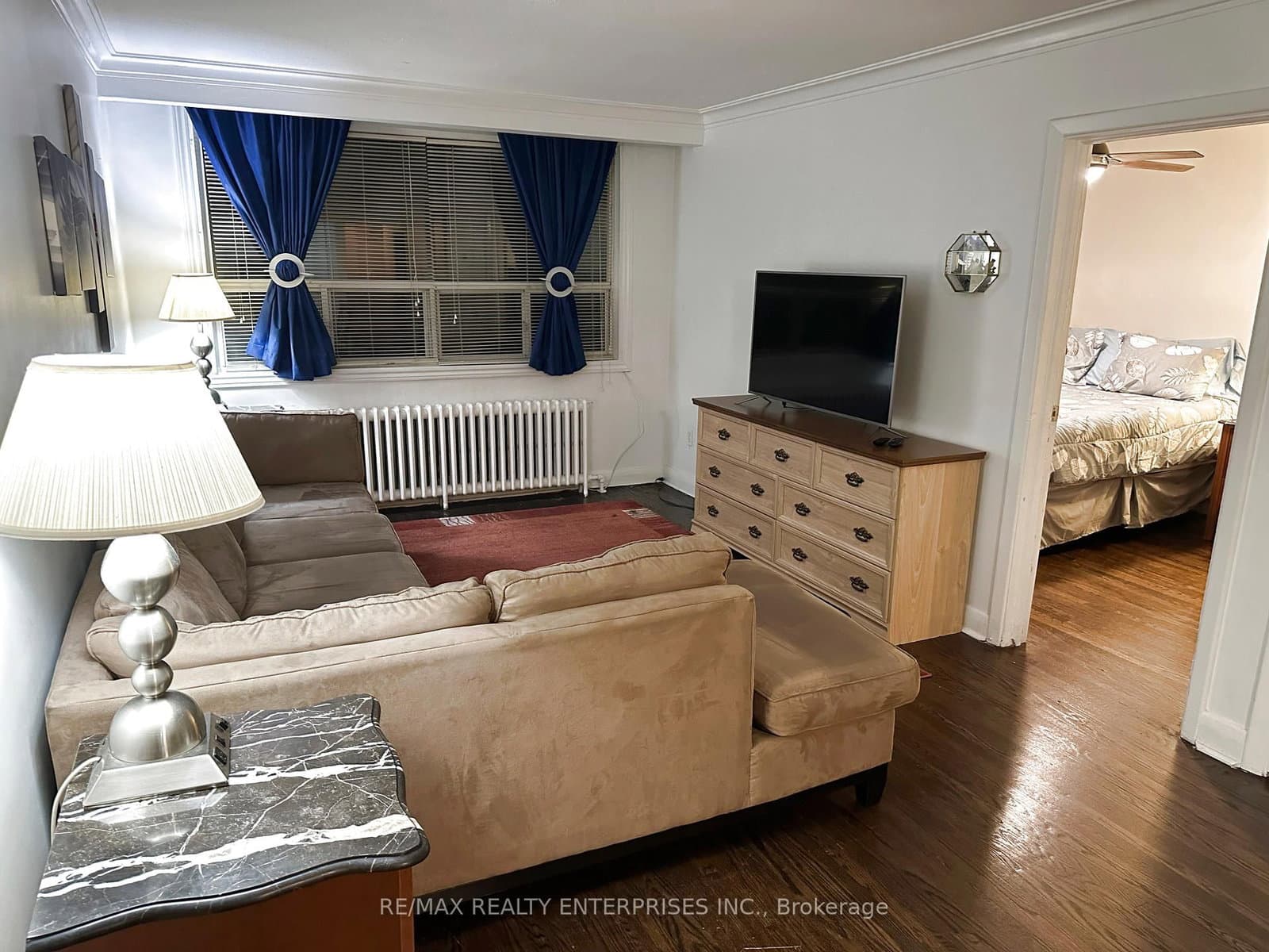297 Lakeshore Road E, Unit 2 - Image 2