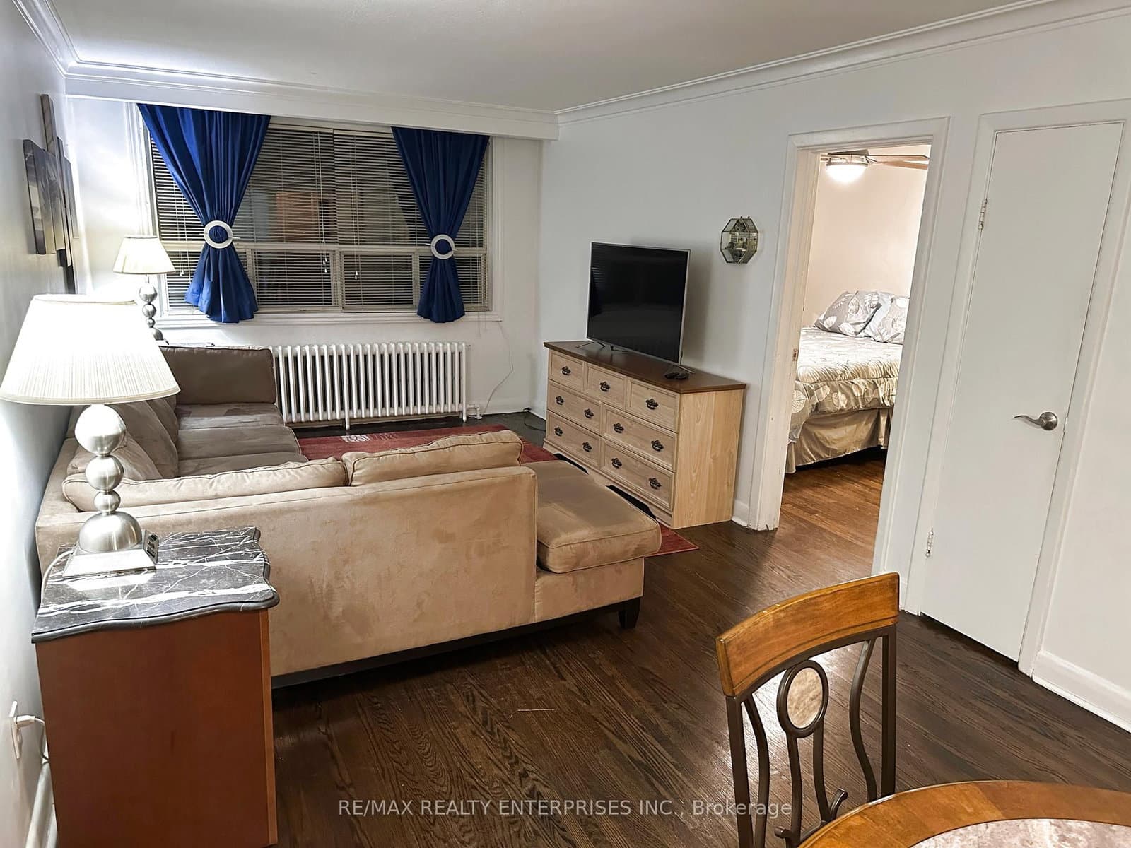 297 Lakeshore Road E, Unit 2 - Image 3