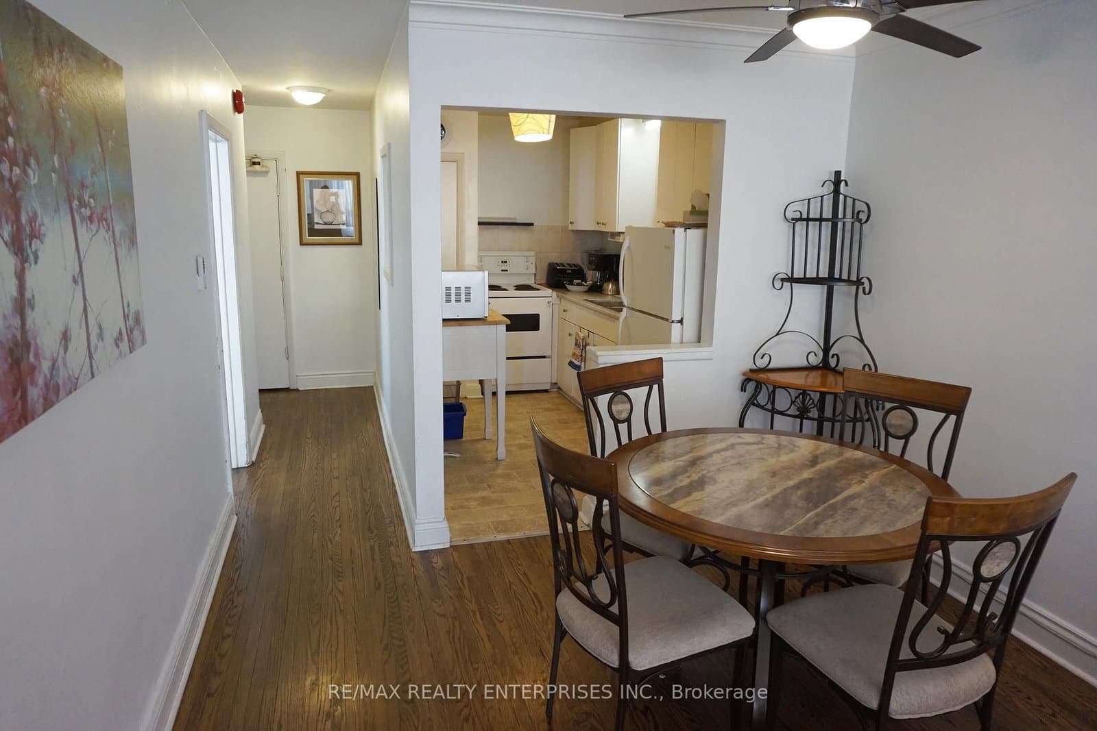 297 Lakeshore Road E, Unit 2 - Image 4