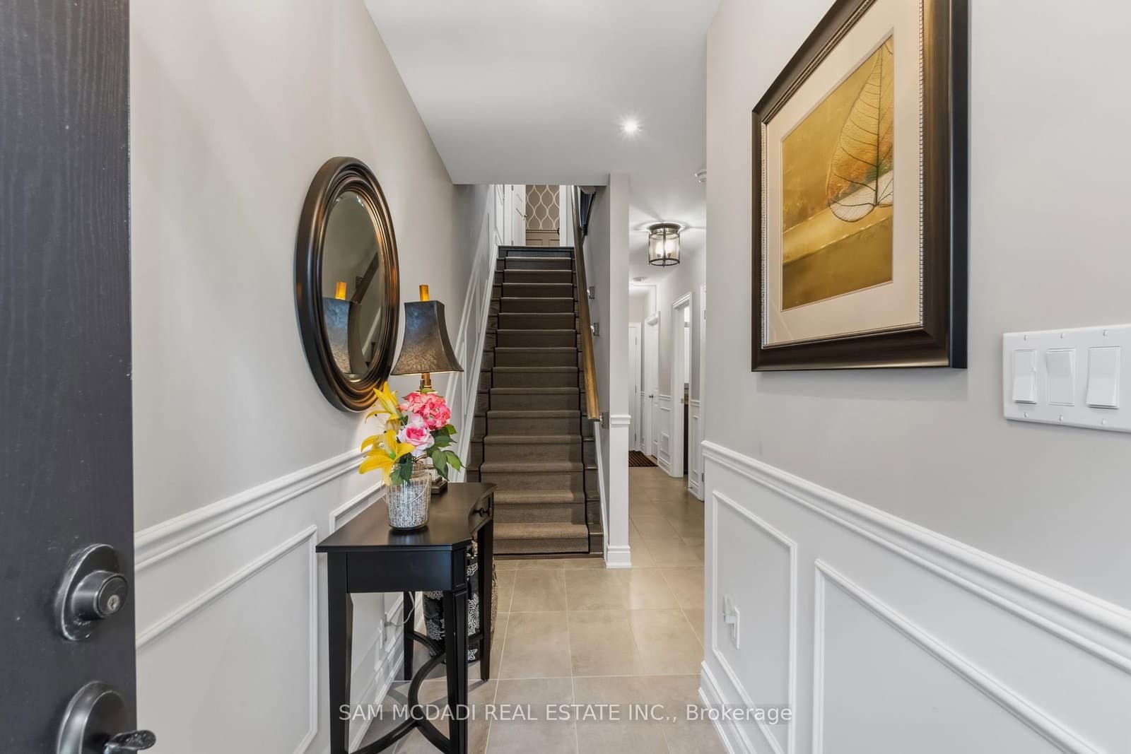 2029 Queensborough Gate - Image 3