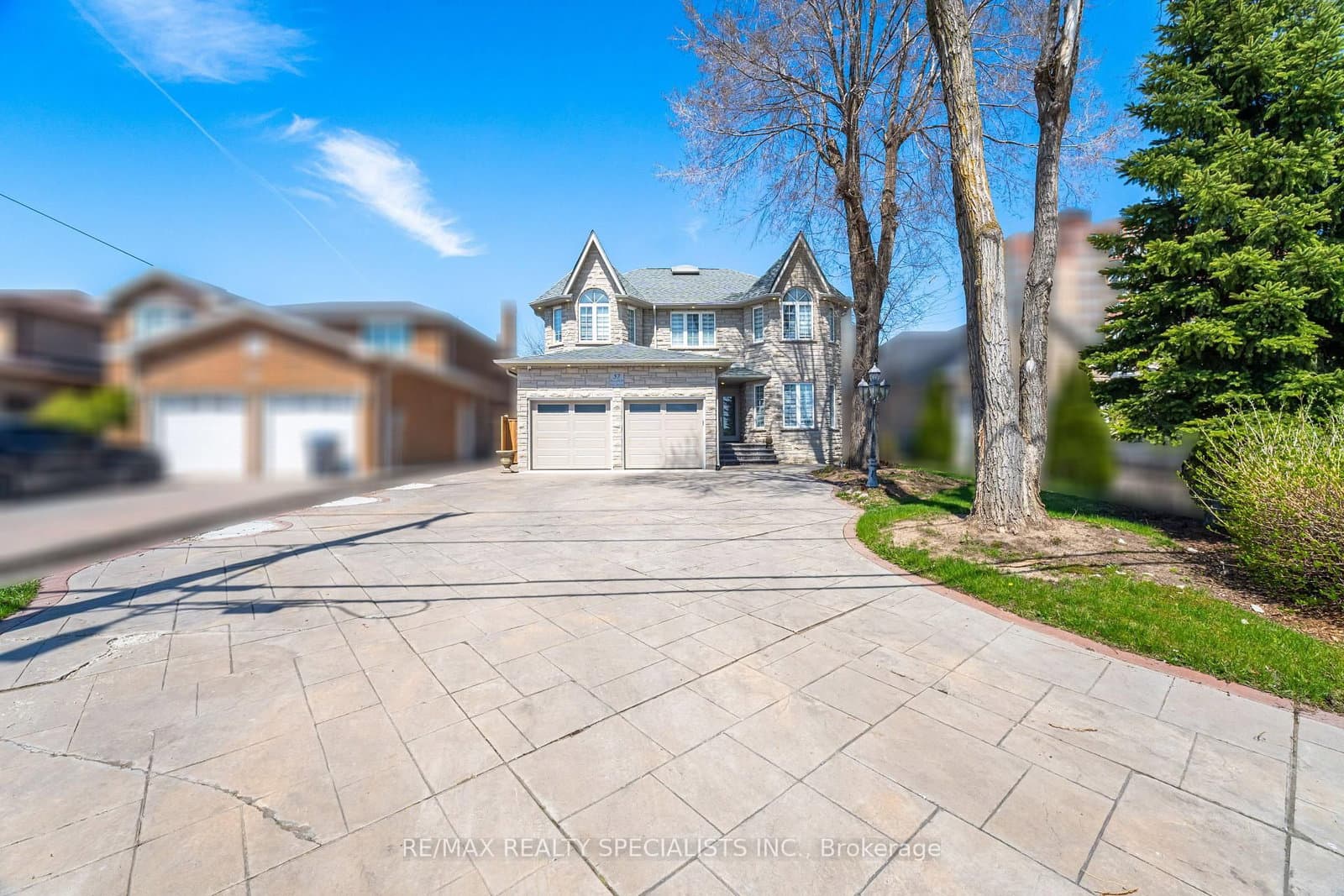 57 Fairview Road W - Image 2