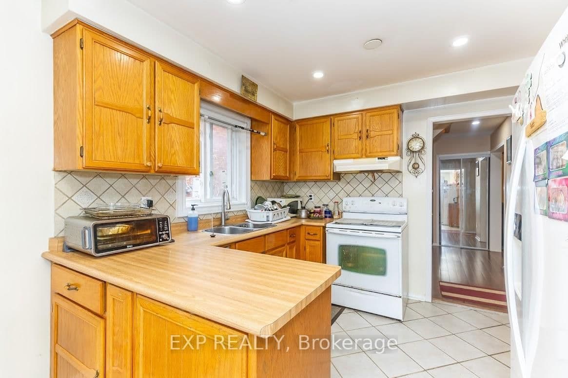 8 Faywood Drive - Image 3