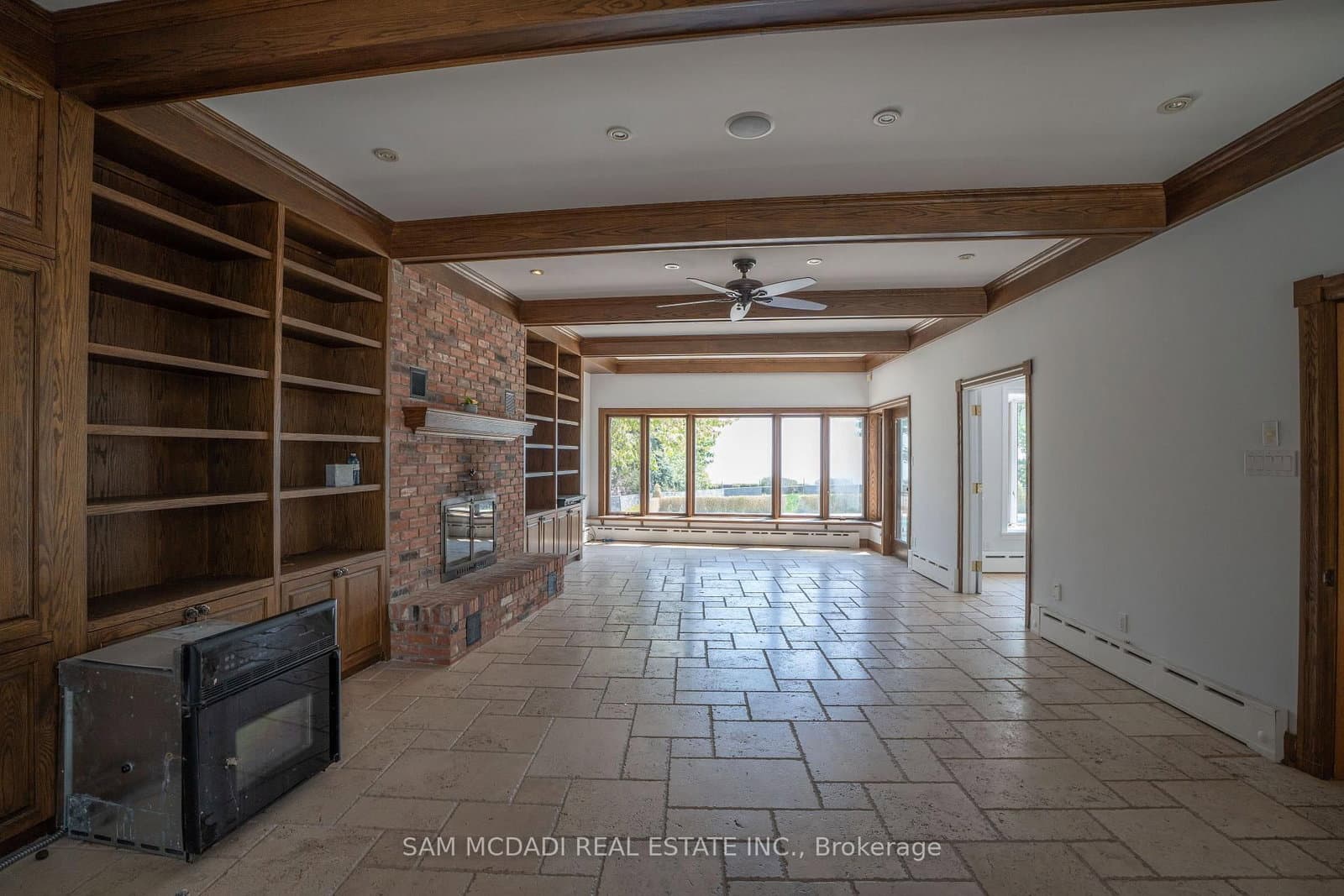 1588 Watersedge Road - Image 4