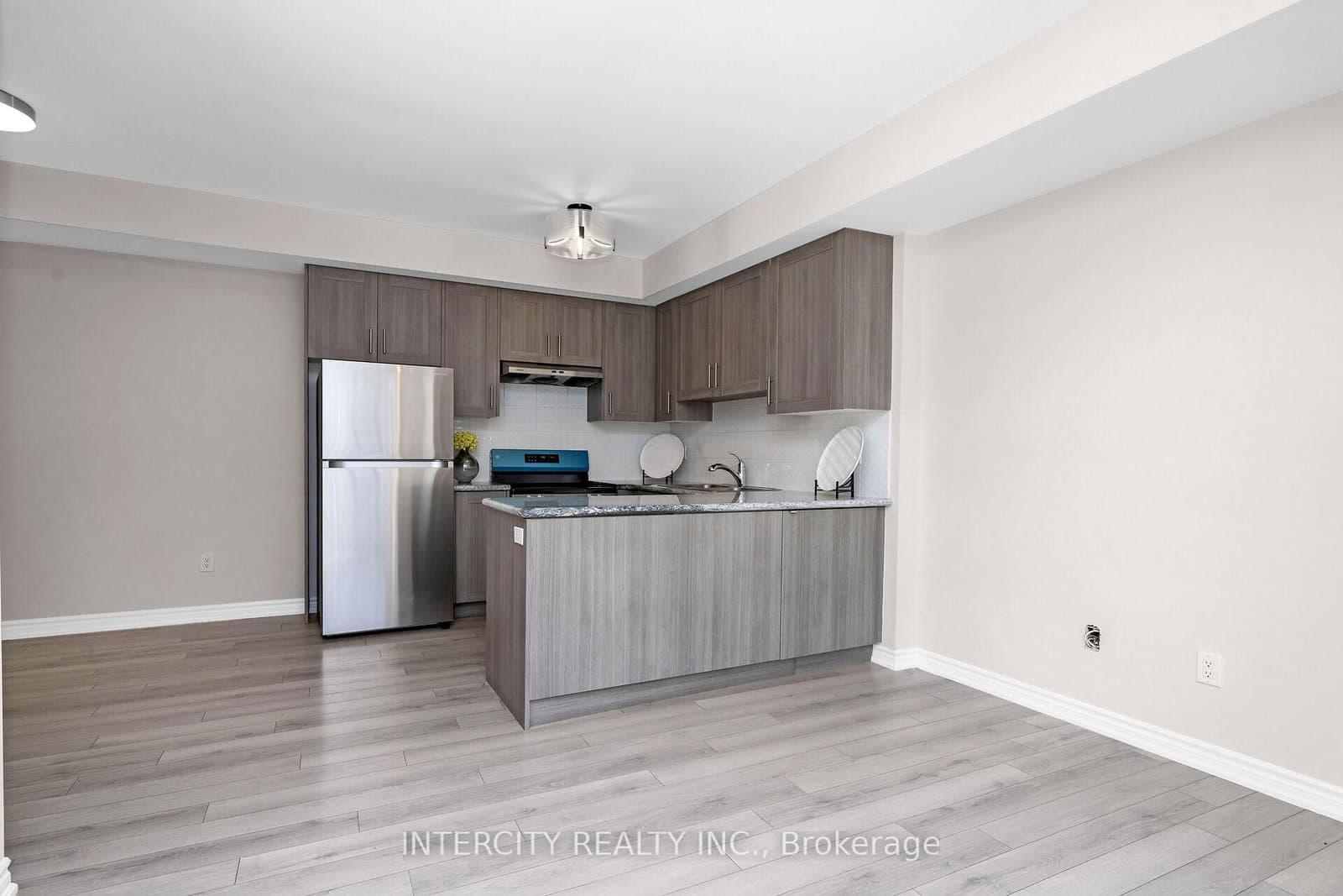 60 Halliford Place, Unit 701 - Image 4