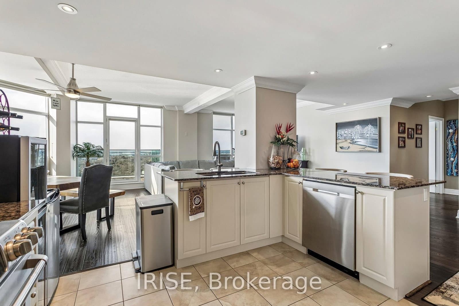 9 George Street, Unit PH01 - Image 3