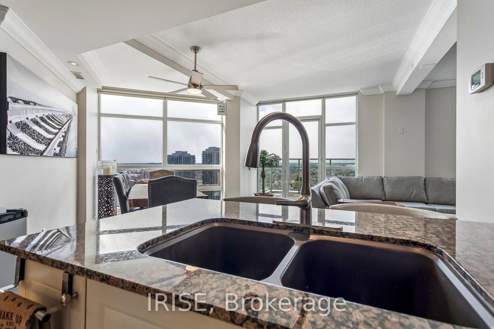 9 George Street, Unit PH01 - Image 4
